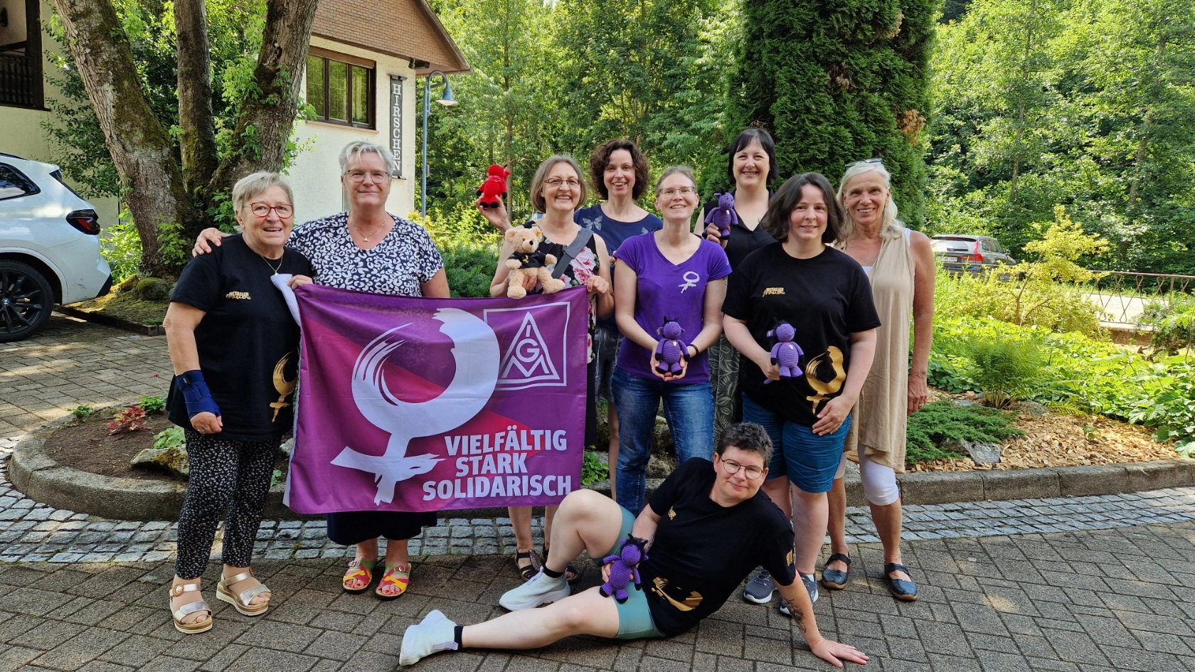 Ein Gruppenfoto der IG Metaller Frauen beim Seminar.