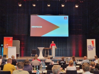 Unser 2. Bevollmächtigter Ralf Kleiser am Rednerpult