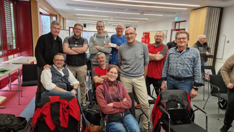 Gruppenbild der Teilnehmenden.